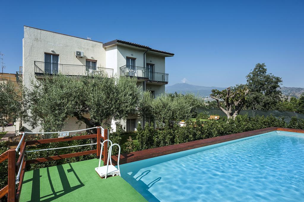 Villa Collina Giardini-Naxos Exterior foto