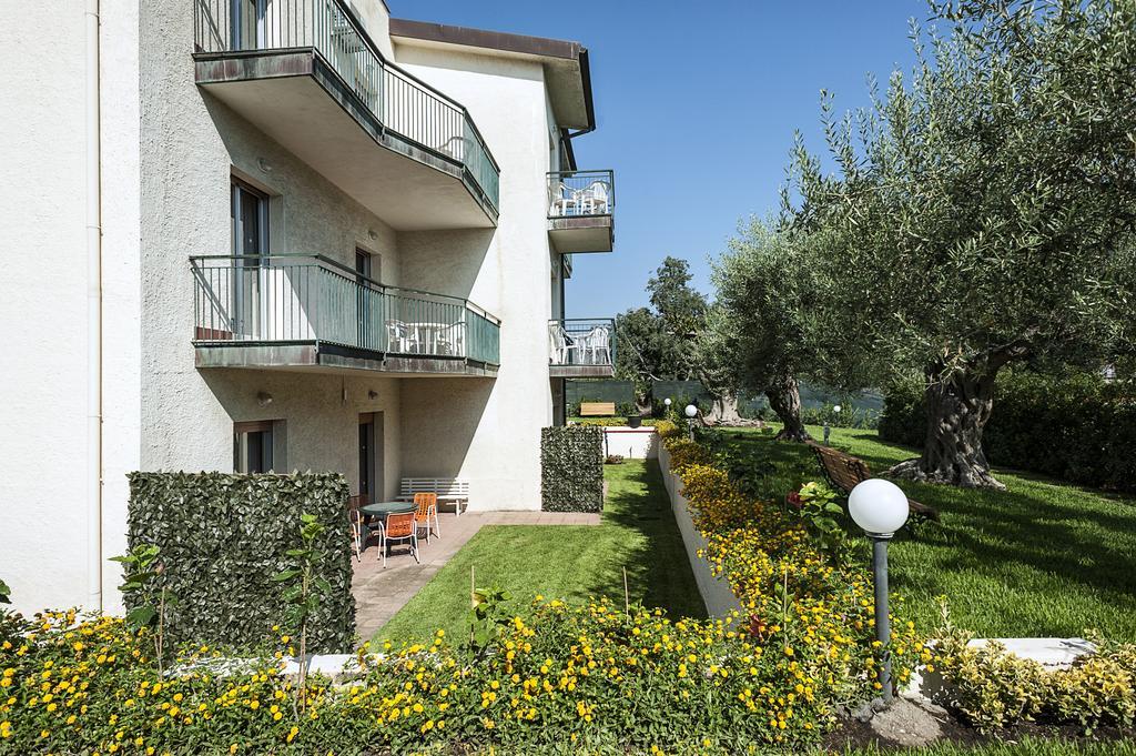 Villa Collina Giardini-Naxos Exterior foto