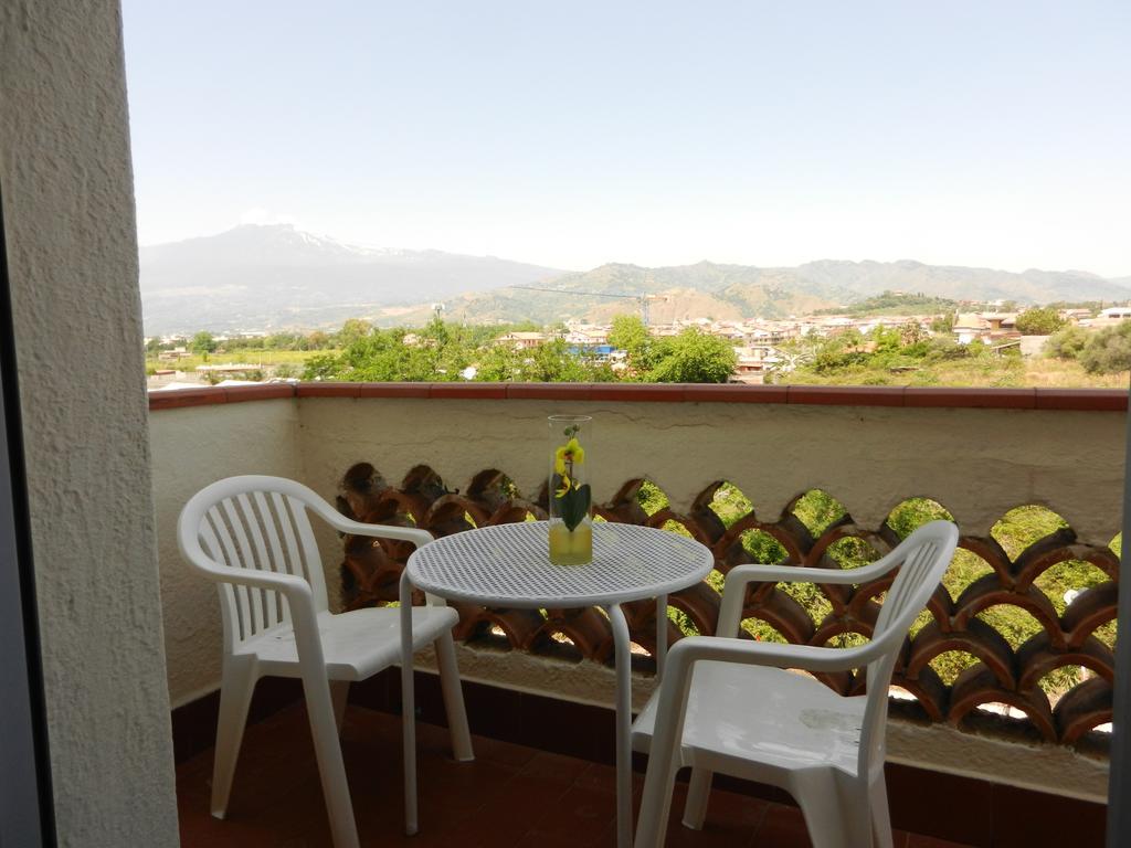 Villa Collina Giardini-Naxos Zimmer foto