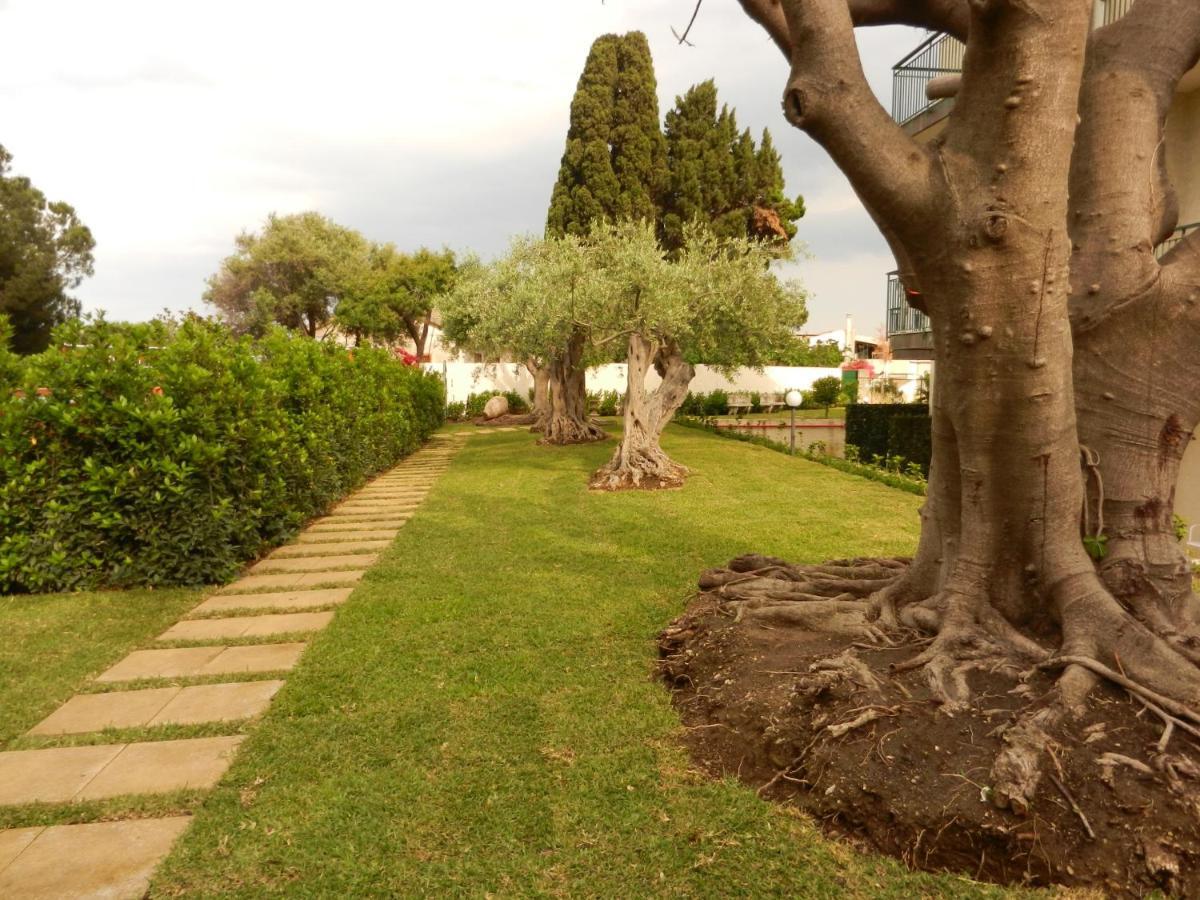 Villa Collina Giardini-Naxos Exterior foto